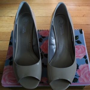 Open toed wedges 11m